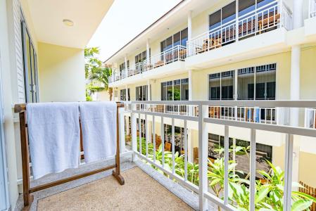 Ark Bar Beach Resort - 80