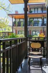 Seventeen Rooms - 112