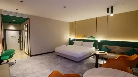 Holiday Inn City - 95