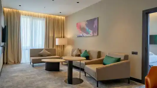 Holiday Inn City - 90