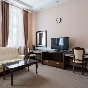 Губернский - 148