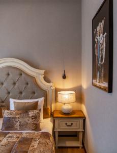 Seventeen Rooms - 120