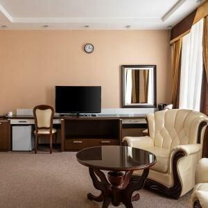 Губернский - 110