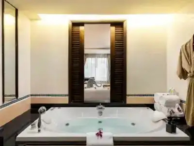 Patong Paragon Resort & Spa Sha Extra Plus - 75
