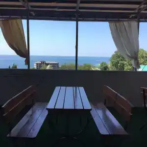 У Роберта - 75