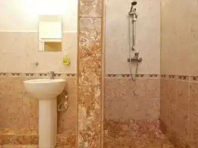 У Роберта - 70