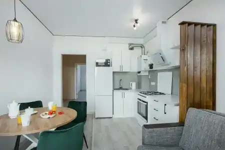 Солнечный - 98