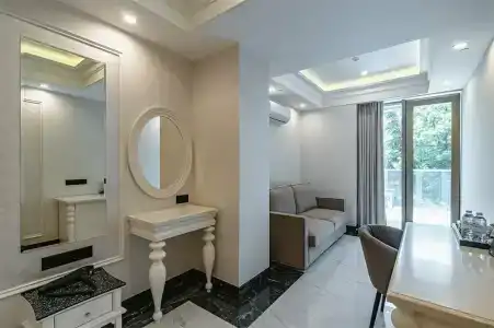 Зазеркалье - 52