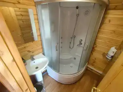 У трёх вышек - 46
