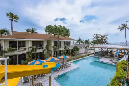 Ark Bar Beach Resort - 115