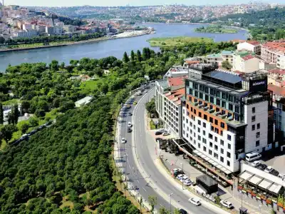 Mövenpick Istanbul Golden Horn - 241