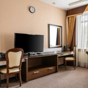 Губернский - 121