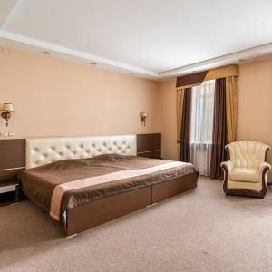 Губернский - 127