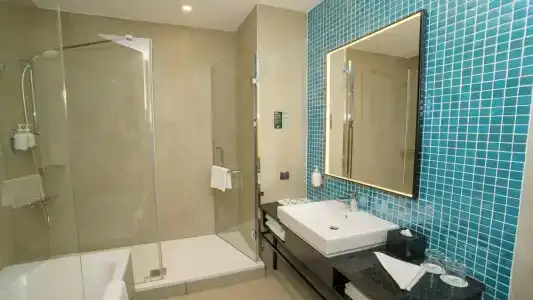 Holiday Inn City - 166