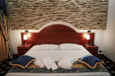 River Palace - 120