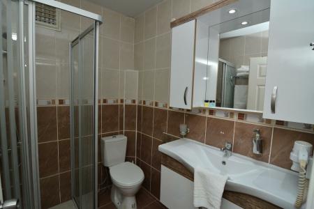 Cleopatra King Apart - 82