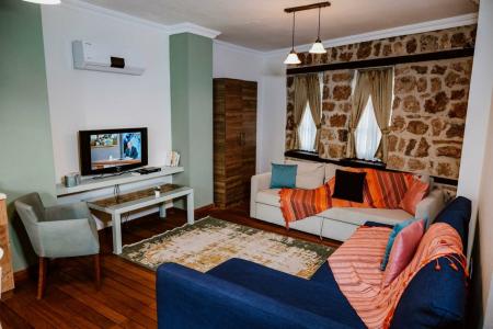 The Suite Apart - 72