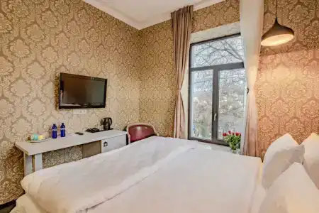 Day Inn - 43