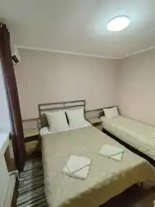 Московский - 107