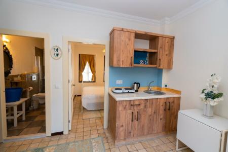 The Suite Apart - 123