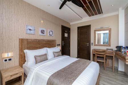 Samann Grand - 212