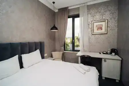 Day Inn - 54
