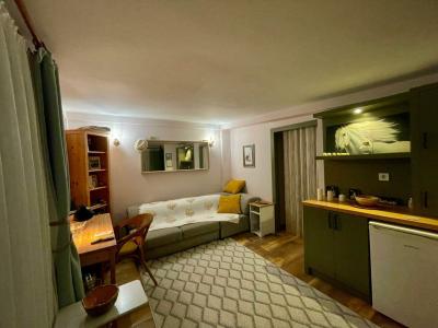 The Suite Apart - 150