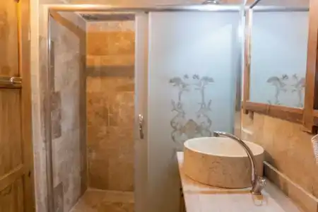 Grand Elite Cave Suites - 202