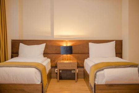 Seventeen Rooms - 133
