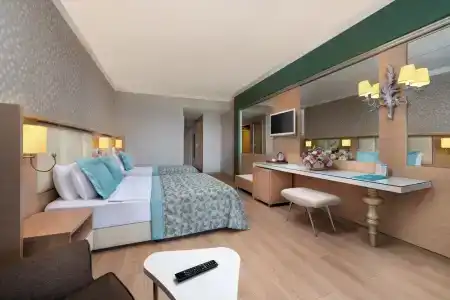 Royal Garden Beach - 111