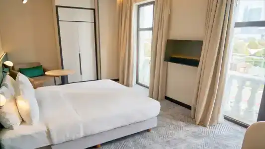 Holiday Inn City - 88