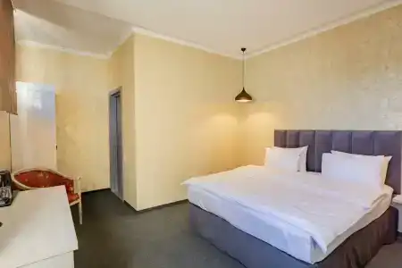 Day Inn - 116