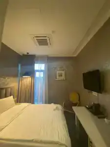 Day Inn - 69