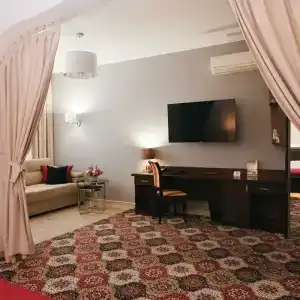 Губернская - 111