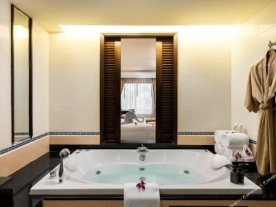 Patong Paragon Resort & Spa Sha Extra Plus - 146