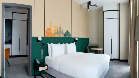 Holiday Inn City - 89