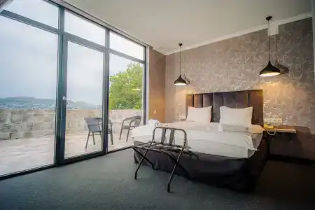 Day Inn - 147