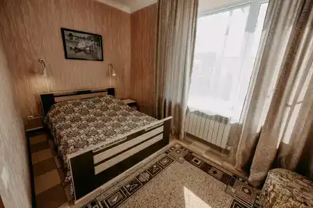 858 км - 156