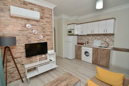 Cleopatra King Apart - 73