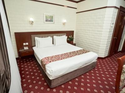 Rakat Plaza - 96