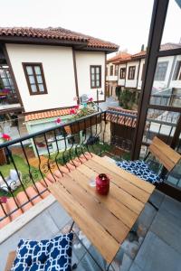 The Suite Apart - 121