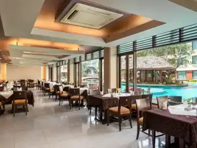 Patong Paragon Resort & Spa Sha Extra Plus - 204