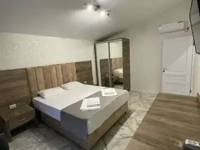 Grand Paradise - 113