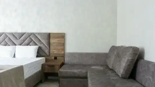 Grand Paradise - 103