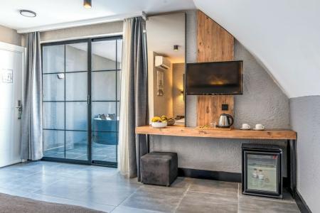 Mielo Lara Boutique  - 86