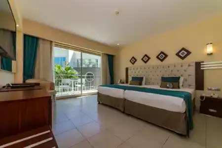 Kamelya K Club - 204