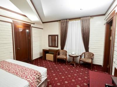 Rakat Plaza - 67