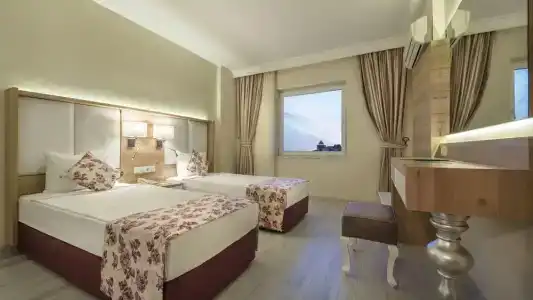Royal Garden Beach - 115