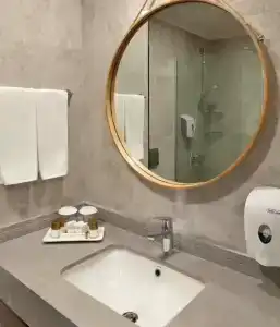 Side Royal Palace - 82