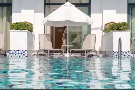 Side Royal Palace - 81